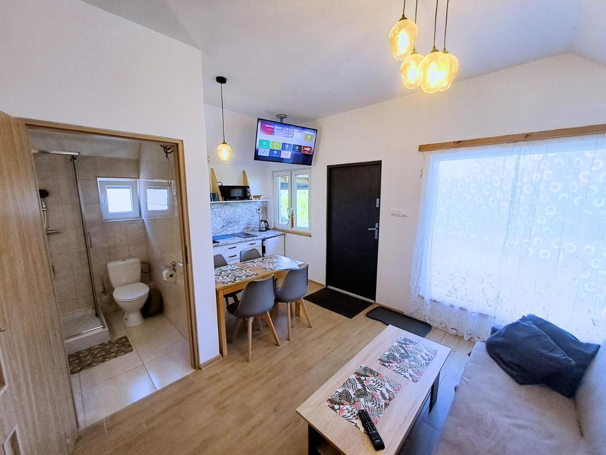 Zefir Domki Nad Morzem I Jeziorem Villa Jezierzany Exteriör bild